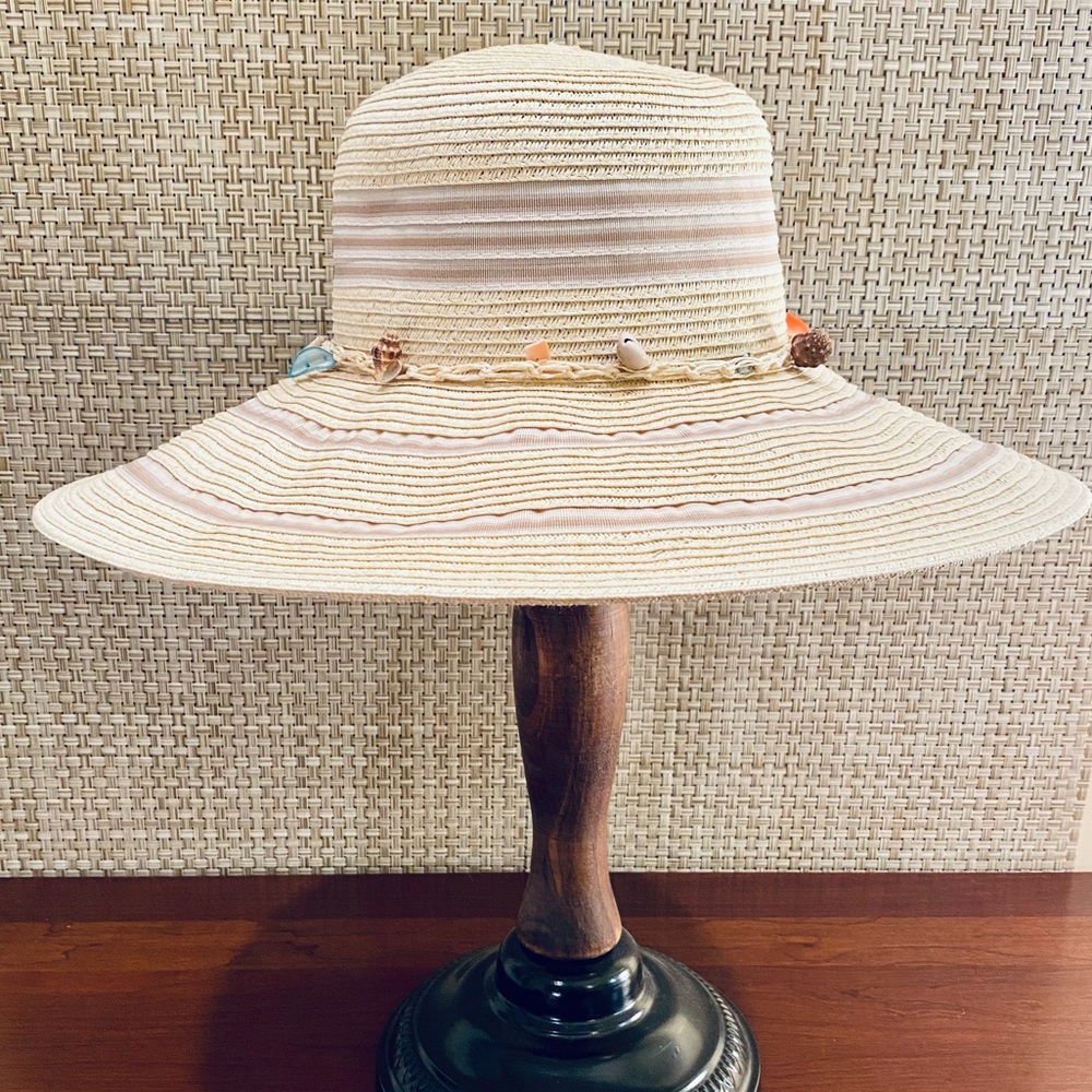 🌟2xHP🌟NWOT Cream Straw & Ribbon Sea Shell Trim Wide Brim Hat OS
